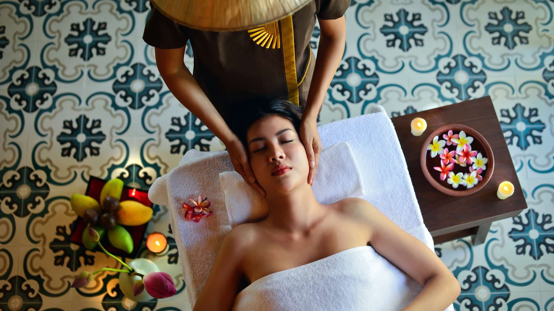 There is Some Of Latin Massage and Saloon